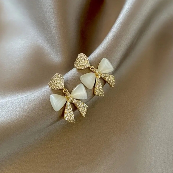 Ribbon Bow Earrings - Picture 5 of 5